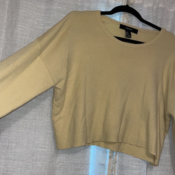 Forever 21 yellow crop - Picture 2 of 5